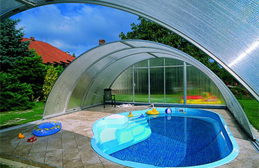 Ouverture abri de piscine Windy Ouverture abri de piscine Windy