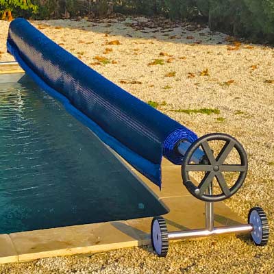 Enrouleur télescopique pour bâche de piscine IPIKA Enrouleur télescopique pour bâche de piscine IPIKA