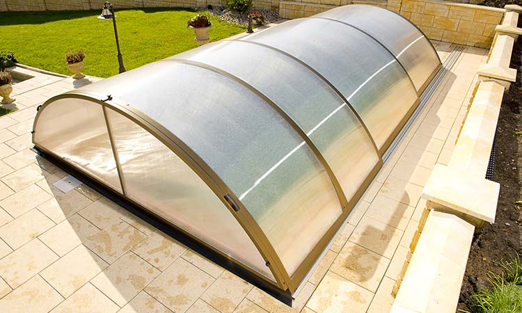 Abri piscine Fregate coloris bronze Abri piscine Fregate coloris bronze