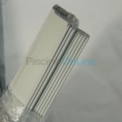 Margelles métalliques blanches 150x1400 mm (x10) pour piscines Gré (PLY150101400R)