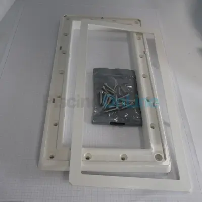 Bride + enjoliveur + vis Parker 5.5x32mm pour skimmer Astral Grande Meurtrière Liner Préfabriqué (4402010025)