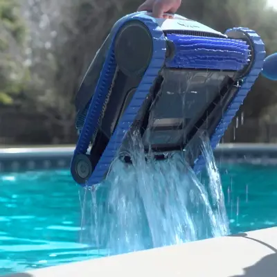 Sortie d'eau du robot S100 Dolphin