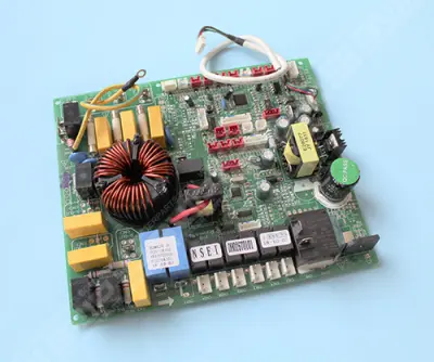 Carte électronique DH026T0101 pour PAC Pro-Elyo INVERTER 26 kW Tri (XP26DCsi-400+, 48711T)