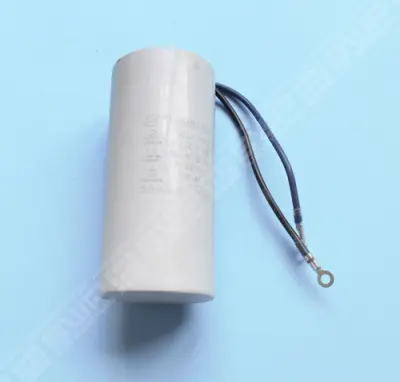 Condensateur 50pF - 2,50 - 3 CV