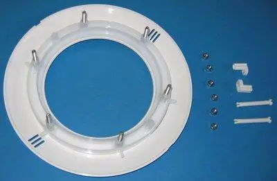 Enjoliveur + bride + vis et anneaux plastiques + écrous PROJ LED