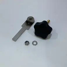 Loquet avec poignée à clé