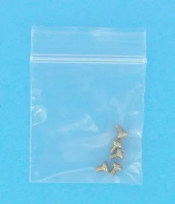 Vis attache ressort/Essieu roue dentelée (180/280/Vs) Prix Par Sachet de 5 Unités - C-30