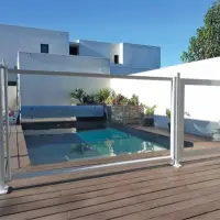 Barrière piscine transparente Astralpool TANKA