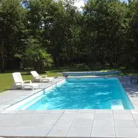 Coque piscine Linéa 98 - 9,6m x 4,2m x 1,5m - fond plat