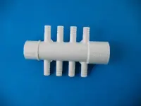 Collecteur d'air (Manifold) 1" X 1" M/F 8 sortie 3/8 " cannellée