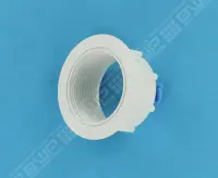 Ecrou de bouche de refoulement