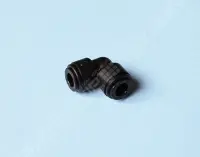 Equerre égale acétal pour tube de 8 mm