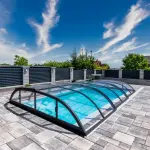 Abri DALLAS Clear A pour piscines jusqu'à 6.30m x 3.70m Hauteur 0.82m - Coloris Anthracite