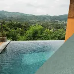 PVC armé ALKORPLAN Vogue - 200/100ème, vernis 1 face, effet 3D - Rouleau de 21ml x 1.65m - Tropical (relief grainé)