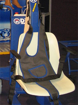 Ceinture de sécurité 5 points disponible en option sur les sièges élévateurs Ceinture de sécurité 5 points disponible en option sur les sièges élévateurs