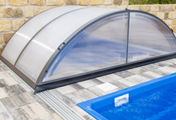 Coloris anthracite abri piscine Fregate Coloris anthracite abri piscine Fregate