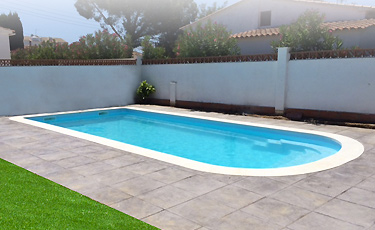 Piscine coque polyester PAROS Piscine coque polyester PAROS