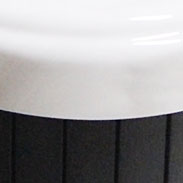 La coque du spa Rivera est réalisée en acrylique de marque Lucite La coque du spa Rivera est réalisée en acrylique de marque Lucite