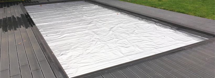 Couverture de protection pour volet de piscine PROCOVER coloris neige Couverture de protection pour volet de piscine PROCOVER coloris neige