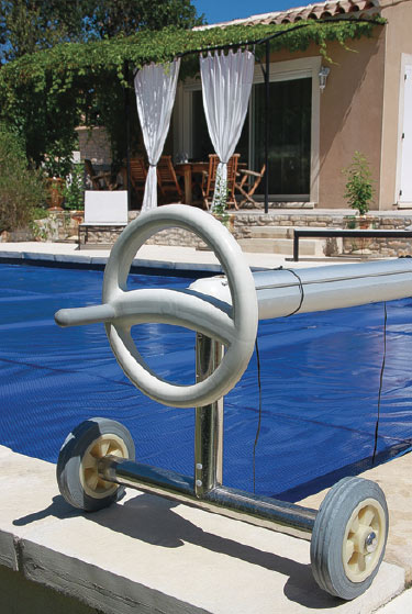 Enrouleur télescopique SOFT pour couverture solaire pour piscine Enrouleur télescopique SOFT pour couverture solaire pour piscine