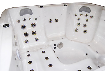 Le design ergonomique du spa rivera vous assurera le plus grand confort de massage Le design ergonomique du spa rivera vous assurera le plus grand confort de massage