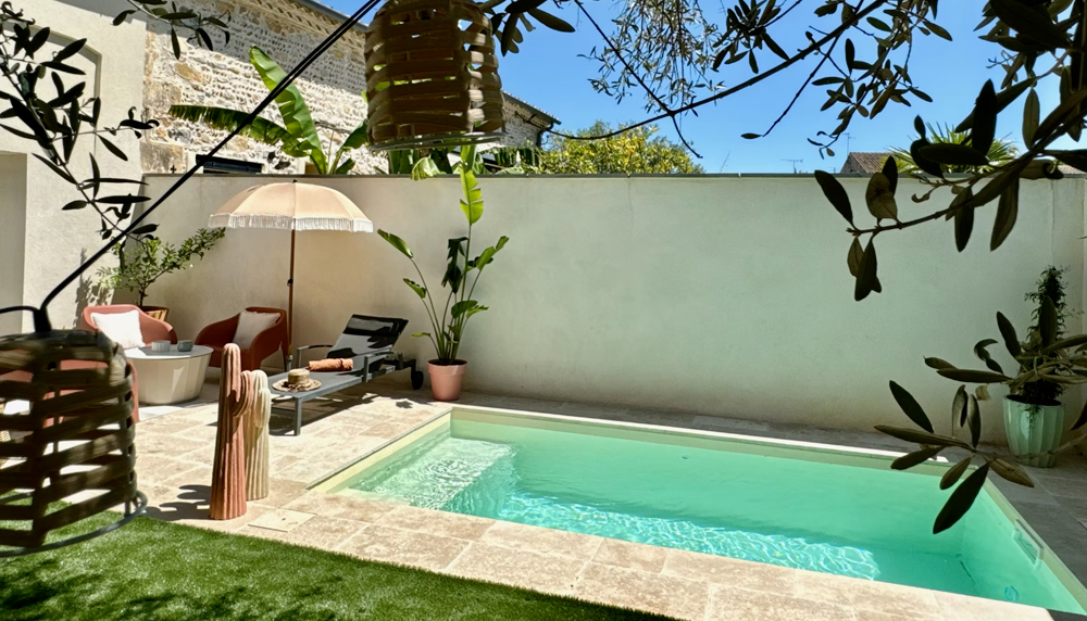 Mini piscine coque SANA 10m²