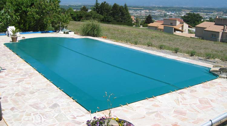 Couverture hivernage de sécurité opaque pour piscine SAFETY BACHE