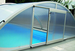 Porte coulissante avec seuil de porte abri de piscine Fregate Porte coulissante avec seuil de porte abri de piscine Fregate