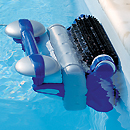 Le robot de piscine Zodiac Sweepy Free nettoie le fond les parois de votre piscine